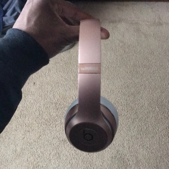 Beat Solo 2 (Wireless) - Picture 3 of 3